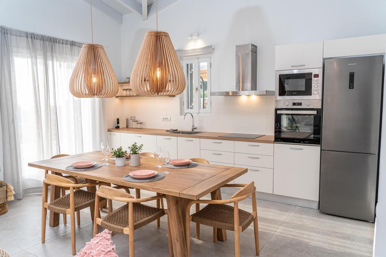 Summer Breeze Villa Tzamarelata المظهر الخارجي الصورة