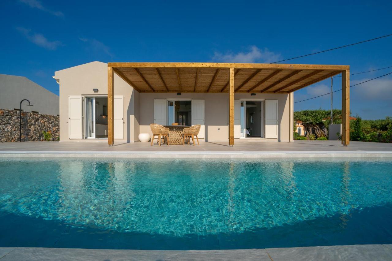 Summer Breeze Villa Tzamarelata المظهر الخارجي الصورة
