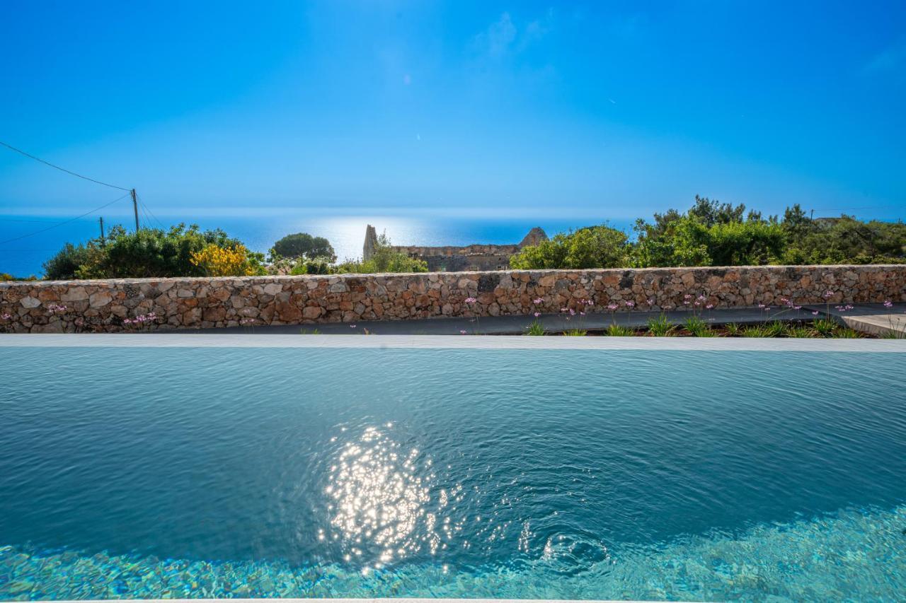 Summer Breeze Villa Tzamarelata المظهر الخارجي الصورة